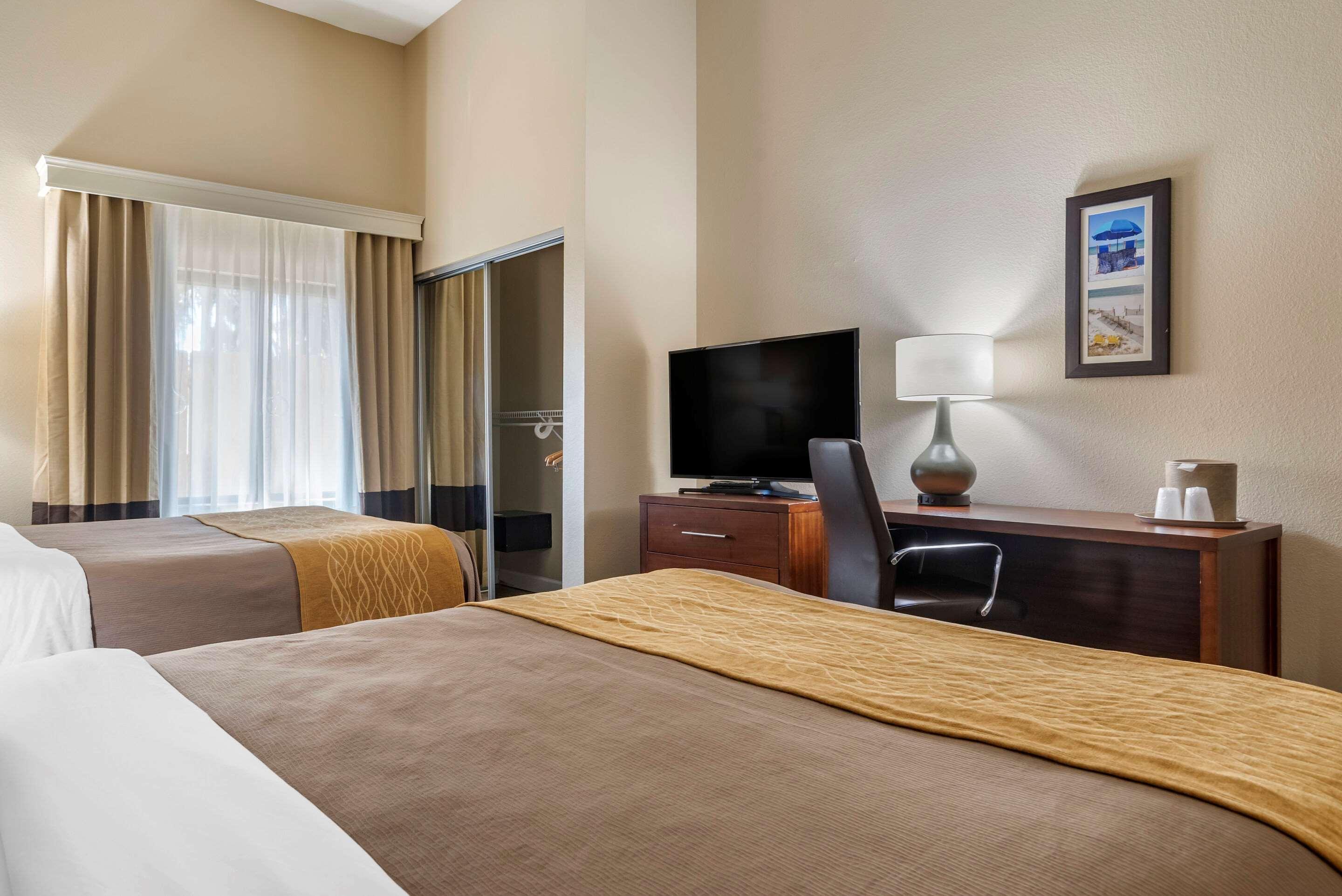Comfort Inn & Suites Φορτ Γουόλτον Μπιτς Εξωτερικό φωτογραφία